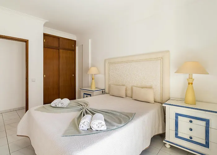 阿特兰蒂达加特尔酒店